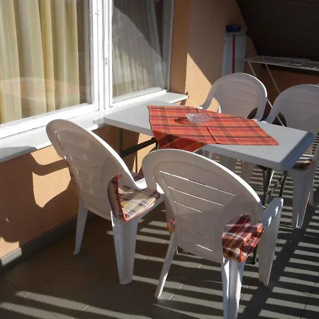 In - Balaton 18061 Balatonberény