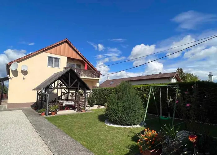 In - Balaton 18061 Apartment Balatonbereny