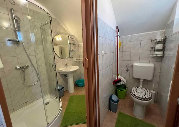 In - Balaton 18061 Apartament *