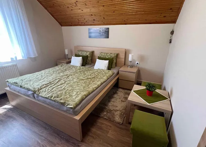 In - Balaton 18061 Apartament *