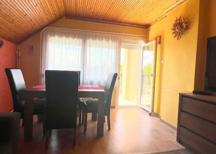 In - Balaton 18061 Apartament